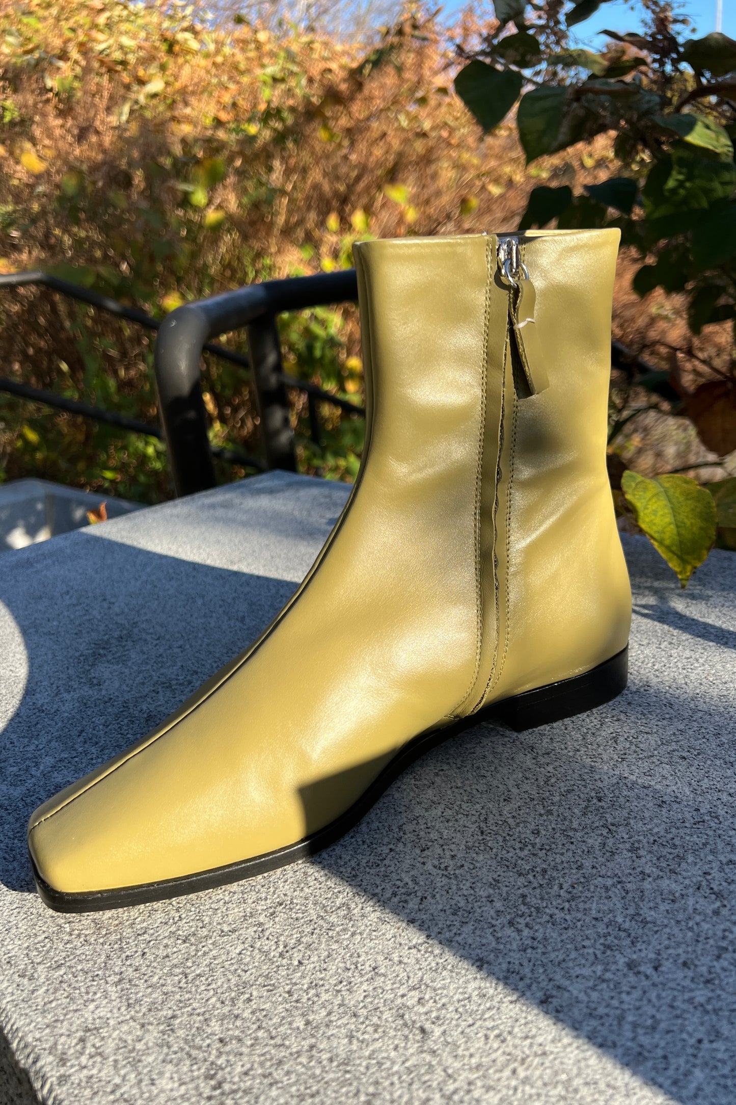 Souliers Martinez - Campamento Calf Leather Boots: Green