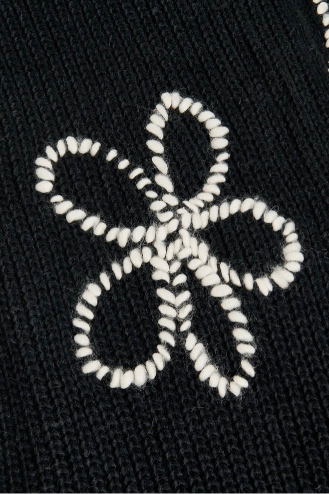 Essentiel Antwerp - Eflorale Embroidered Scarf: Black