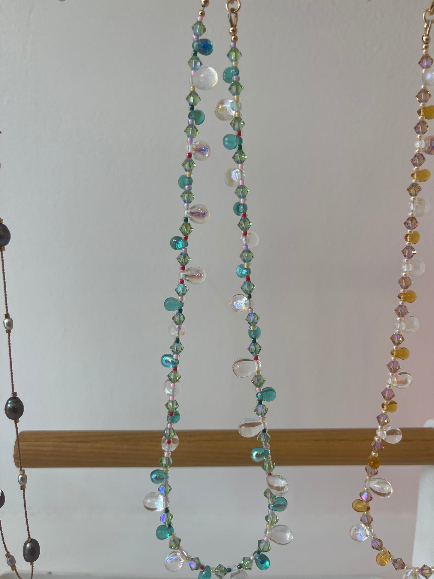 Isshi - Raindrop Necklace: Crystal Mint