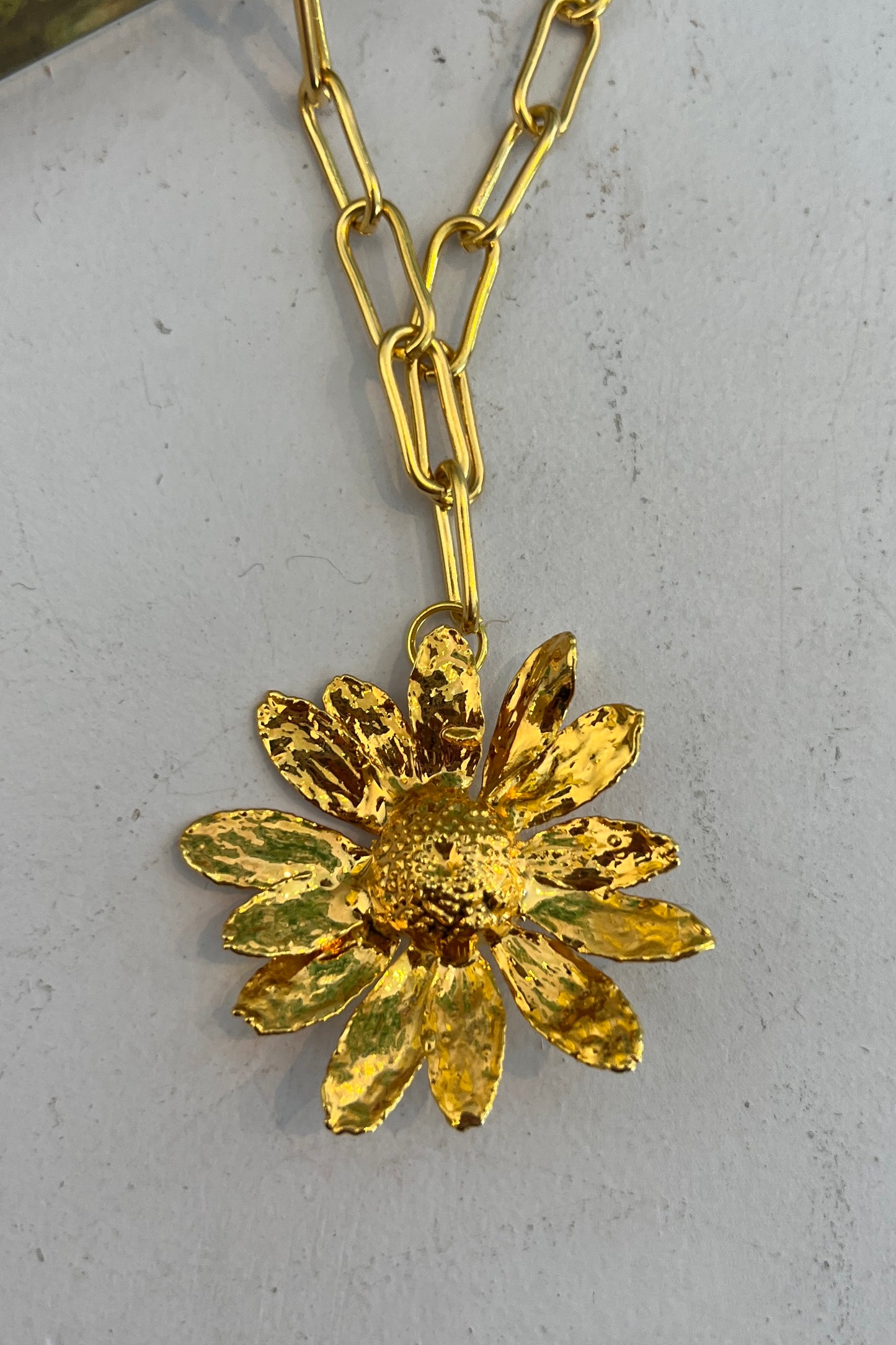 Dauphinette - Sunflower Necklace: Gold