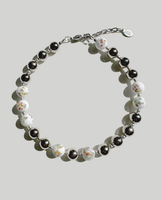 Karo Koru - Armas Choker: White/Silver