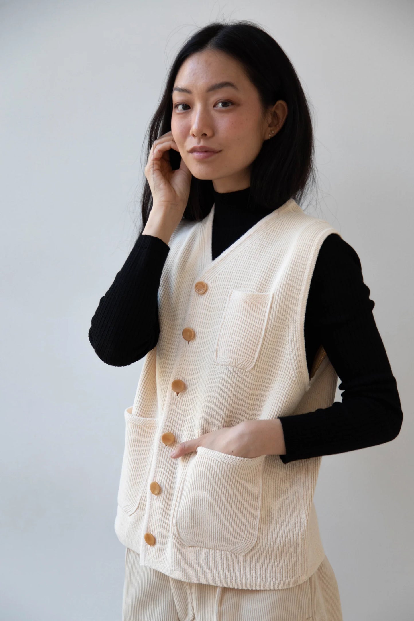 Aseedoncloud - Tea Garden Vest: Beige