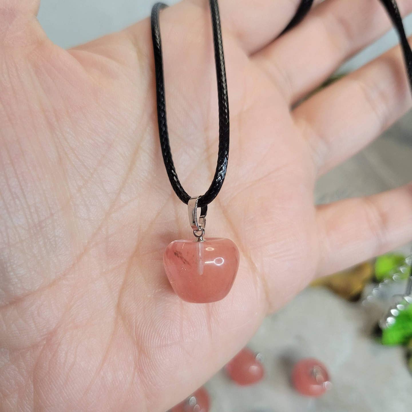 My Magic Place Shop - Pendant: Cherry Quartz Glass Apple