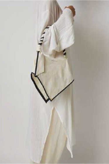 Mary Al Terna - Nod Handbag: Off White & Black