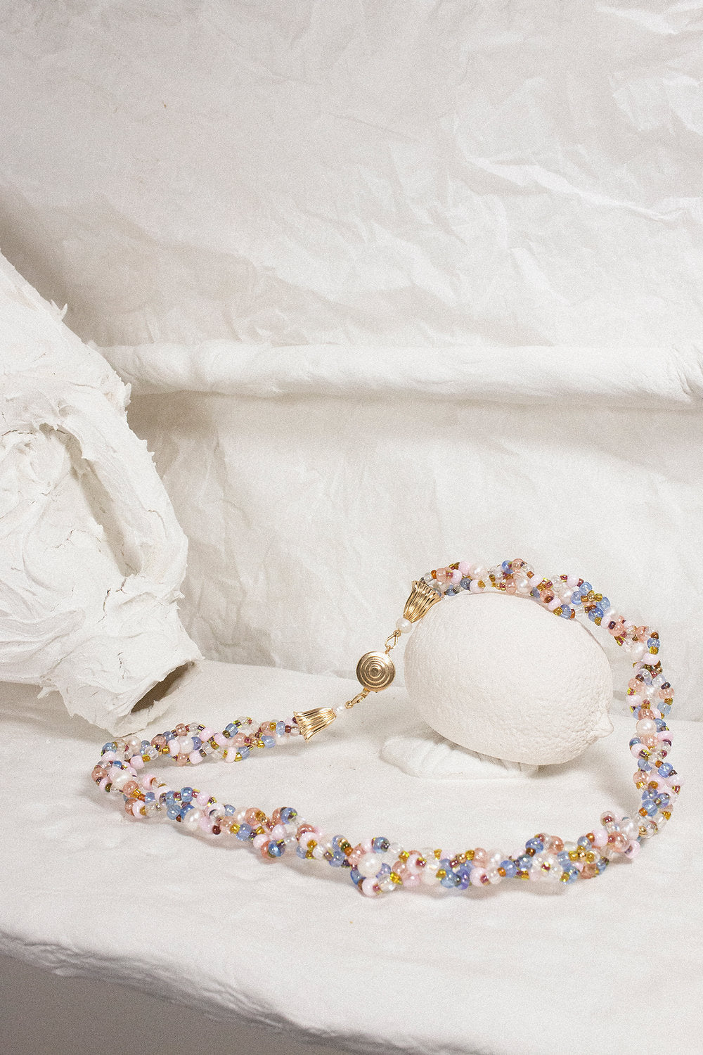 Isshī -Soiree Rope Chain Necklace Mini: Petal