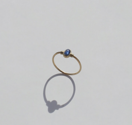 Cyril- Ingres Ring: Blue Sapphire