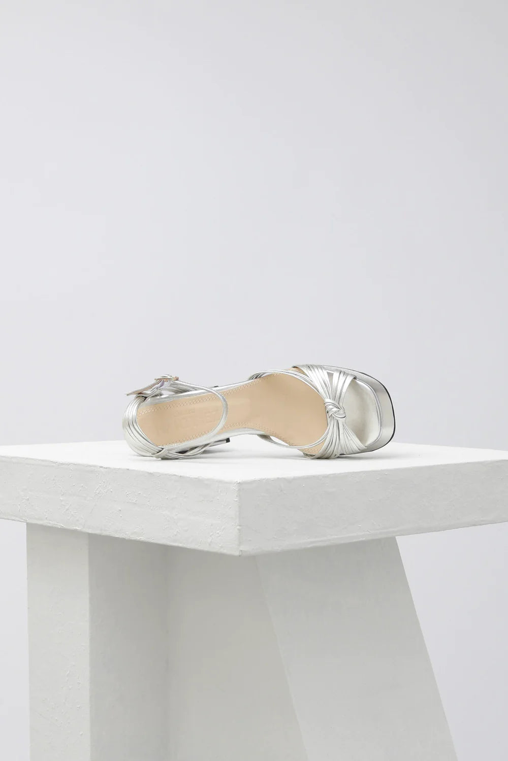 Souliers Martinez - Springs Sandal: Silver Woven Leather